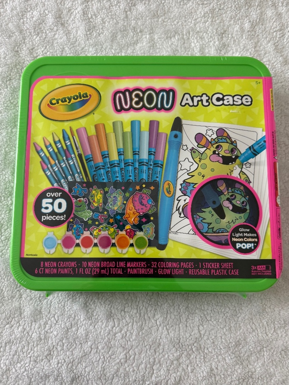 Brand New Crayola Neon Art Set w case